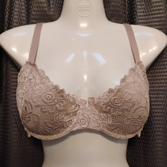 Gilligan & O'Malley 38D underwire lined push-up bra BEIGE lace scalloped BUFF - Picture 1 of 6